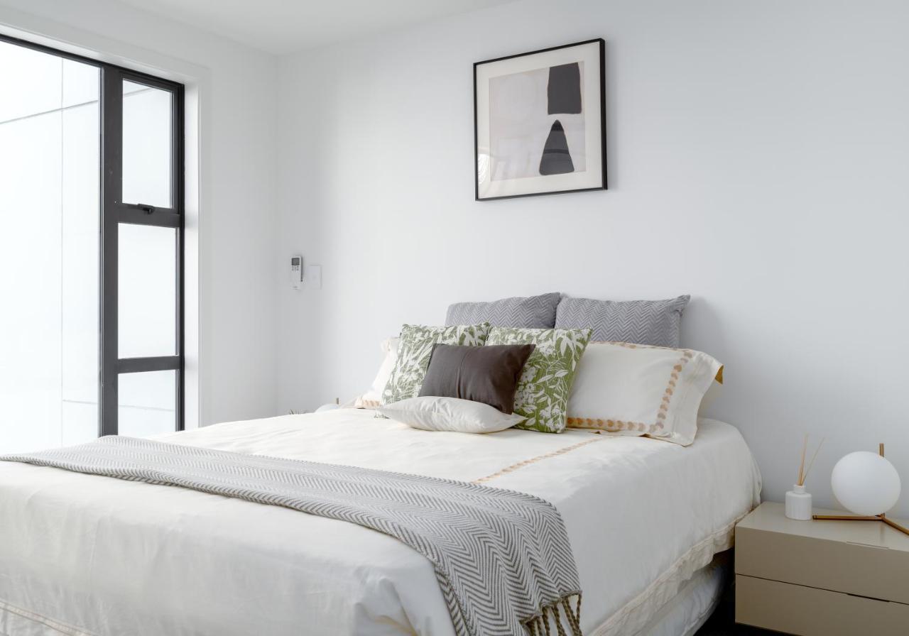 Sunrise Garden Suites Оукланд Екстериор снимка