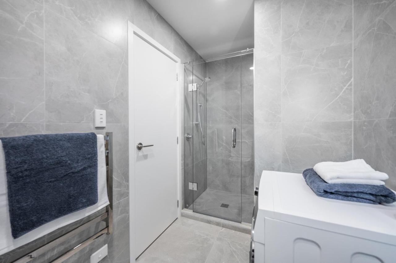 Sunrise Garden Suites Оукланд Екстериор снимка