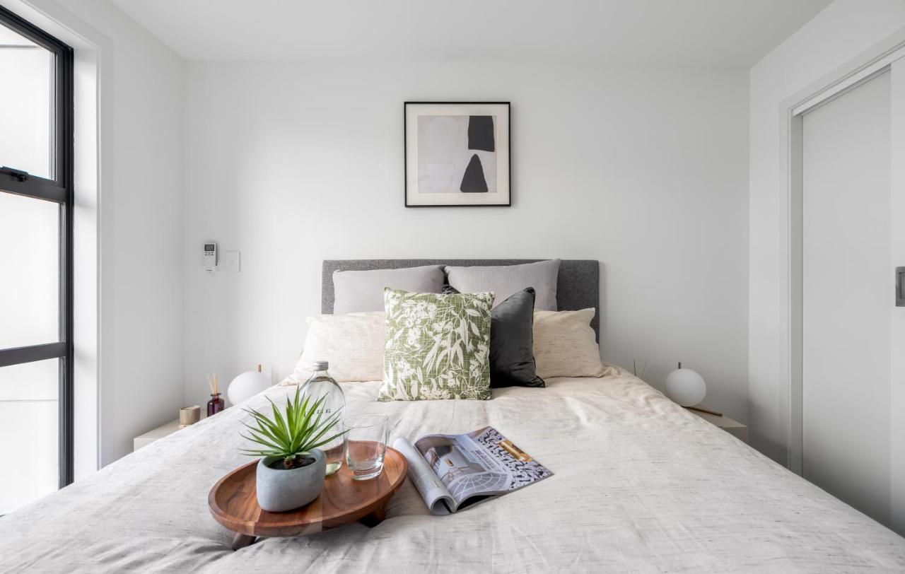 Sunrise Garden Suites Оукланд Екстериор снимка