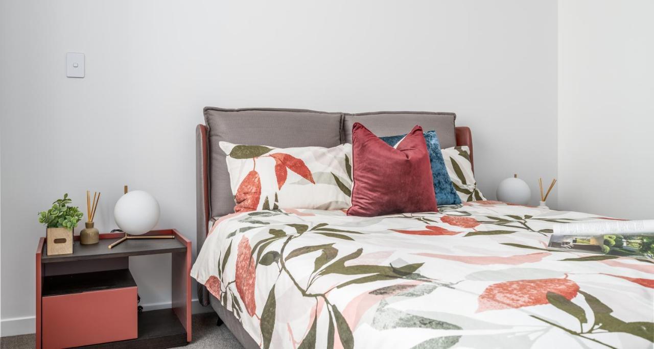 Sunrise Garden Suites Оукланд Екстериор снимка